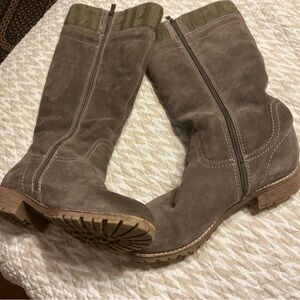 Bjorndal Solaris suede knee high boots